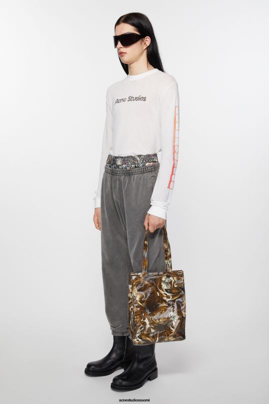 Acne Studios Lisätarvikkeet konjakinruskea multi 0VF2B622 logolla varustettu olkalaukku