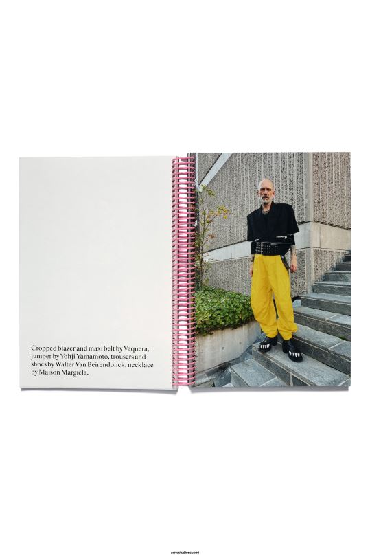 Acne Studios Lisätarvikkeet yksi koko 0VF2B472 ystäväni magnus