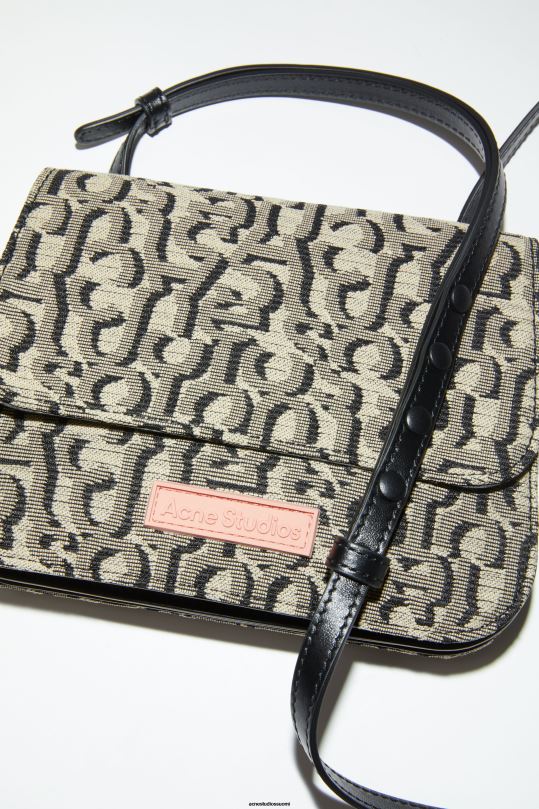 Acne Studios Lisätarvikkeet beige/musta 0VF2B793 platt crossbody laukku