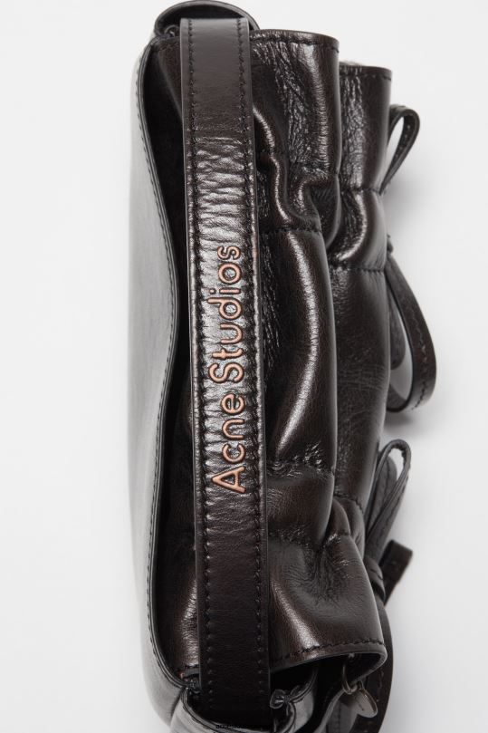 Acne Studios Lisätarvikkeet tumman ruskea 0VF2B577 monitaskuinen mikrolaukku