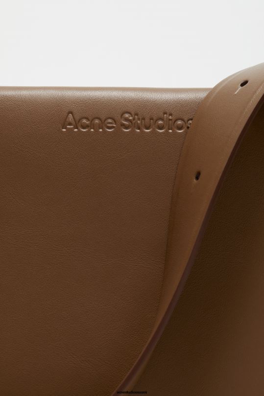 Acne Studios Lisätarvikkeet kamelin ruskea 0VF2B717 musubi olkalaukku