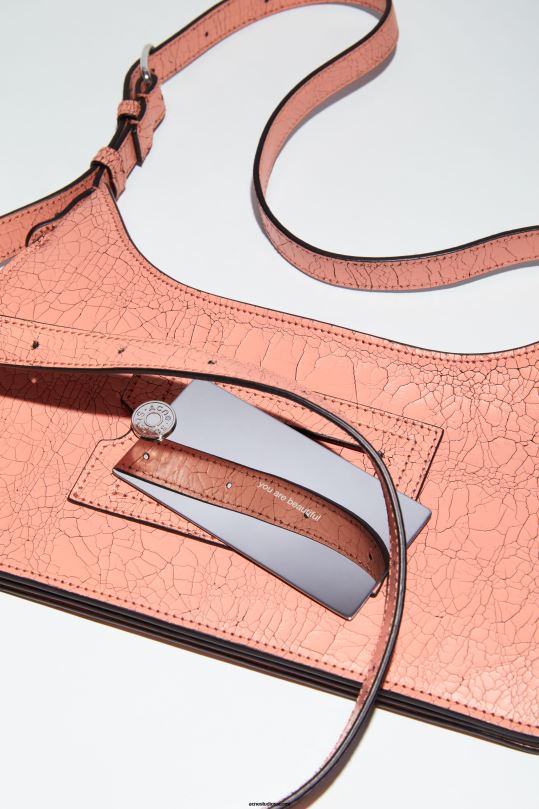Acne Studios Lisätarvikkeet lohen pinkki 0VF2B861 platt mini olkalaukku
