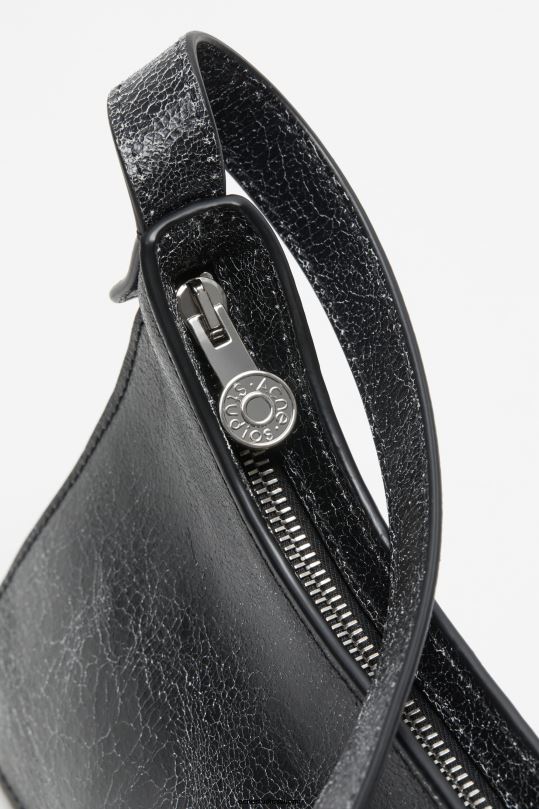 Acne Studios Lisätarvikkeet musta 0VF2B467 platt mini olkalaukku
