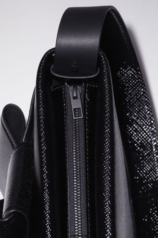 Acne Studios Lisätarvikkeet musta 0VF2B501 musubi olkalaukku