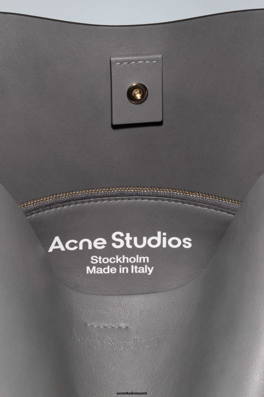 Acne Studios Lisätarvikkeet tummanharmaa 0VF2B595 musubi midi olkalaukku