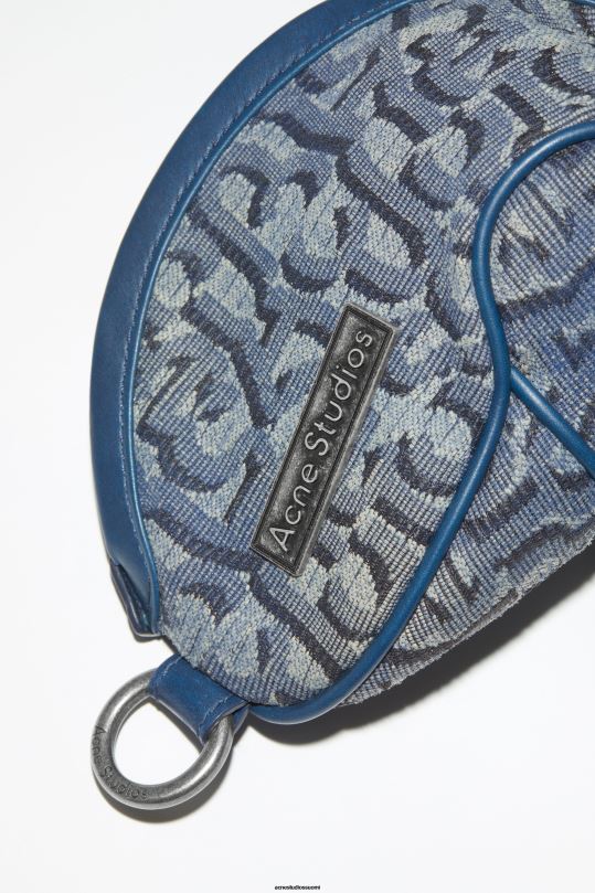 Acne Studios Lisätarvikkeet denim sininen 0VF2B558 monogrammi mikrotasku