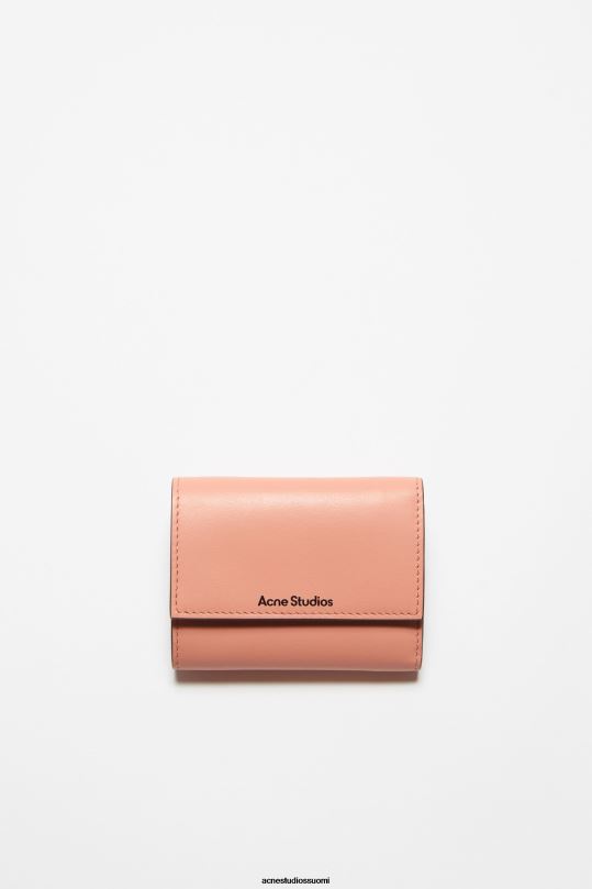 Acne Studios Lisätarvikkeet lohen pinkki 0VF2B859 kolminkertainen nahkalompakko