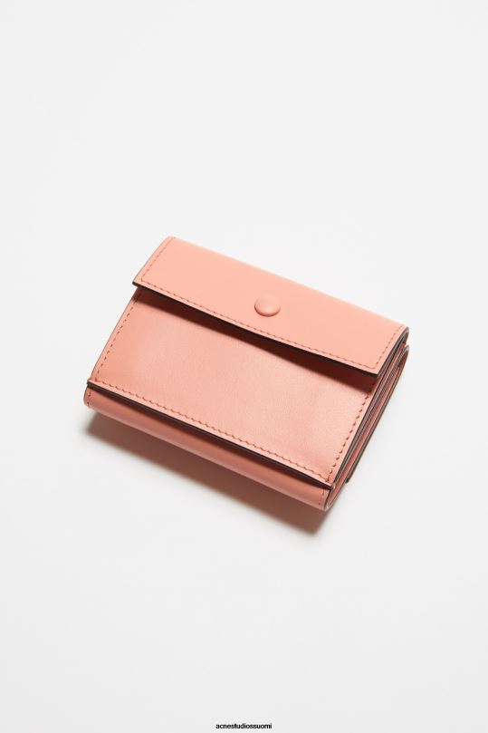 Acne Studios Lisätarvikkeet lohen pinkki 0VF2B859 kolminkertainen nahkalompakko
