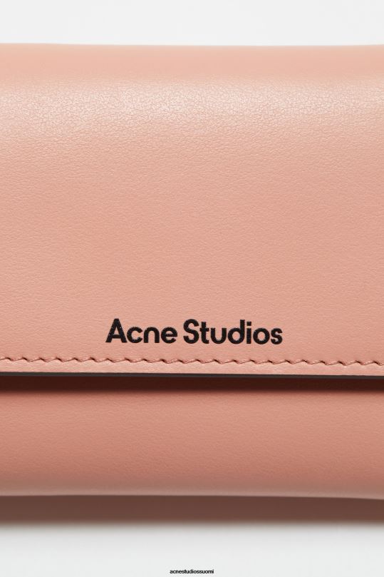 Acne Studios Lisätarvikkeet lohen pinkki 0VF2B859 kolminkertainen nahkalompakko