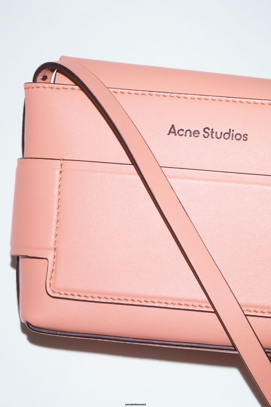 Acne Studios Lisätarvikkeet lohen pinkki 0VF2B865 musubi mini crossbody laukku