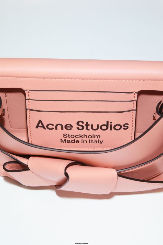 Acne Studios Lisätarvikkeet lohen pinkki 0VF2B865 musubi mini crossbody laukku