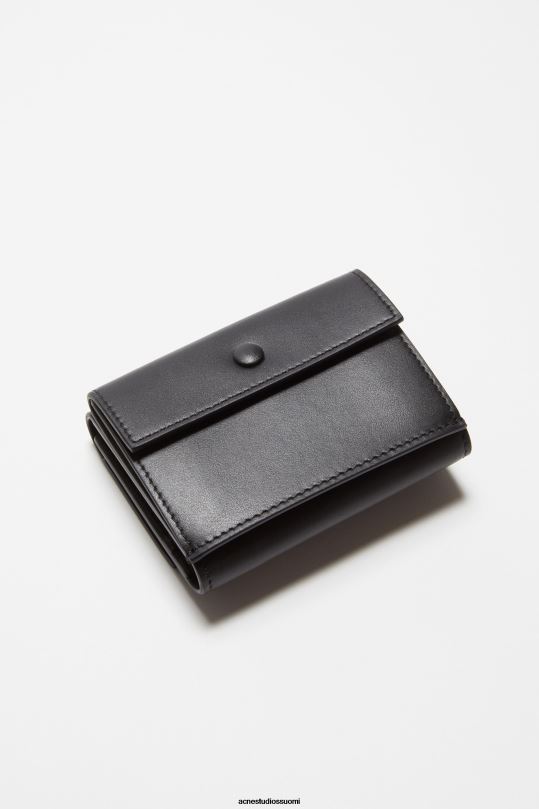 Acne Studios Lisätarvikkeet musta 0VF2B476 kolminkertainen nahkalompakko