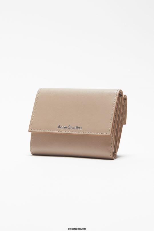 Acne Studios Lisätarvikkeet taupe beige 0VF2B452 kolminkertainen nahkalompakko