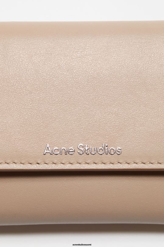 Acne Studios Lisätarvikkeet taupe beige 0VF2B452 kolminkertainen nahkalompakko
