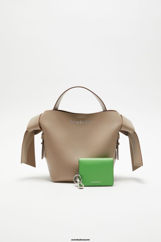 Acne Studios Lisätarvikkeet vihreä 0VF2B570 taitettu nahkalompakko
