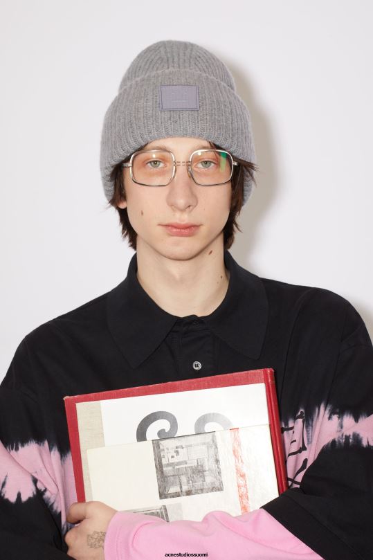 Acne Studios Lisätarvikkeet harmaa melansi 0VF2B612 iso kasvopipo logolla