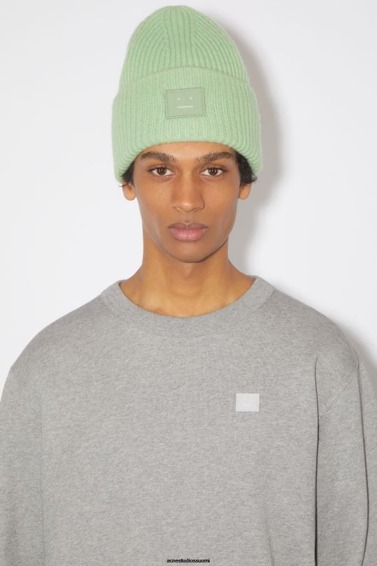 Acne Studios Lisätarvikkeet keväänvihreä 0VF2B540 iso kasvopipo logolla