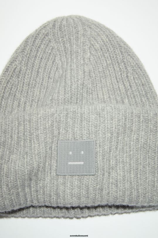 Acne Studios Lisätarvikkeet vaaleanharmaa melansi 0VF2B661 iso kasvopipo logolla