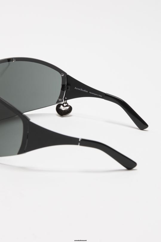 Acne Studios Lisätarvikkeet musta 0VF2B442 metallirunkoiset aurinkolasit