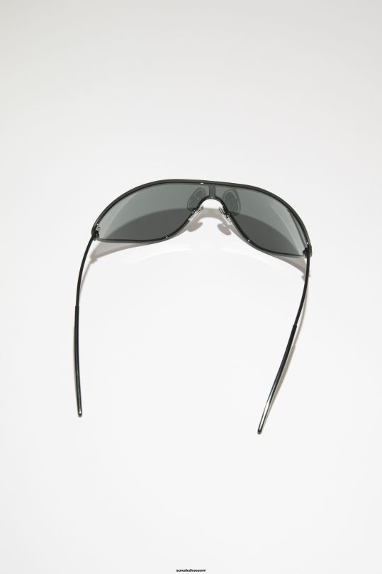 Acne Studios Lisätarvikkeet musta 0VF2B479 metallirunkoiset aurinkolasit kiitoradaesitys