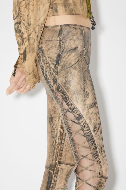 Acne Studios vaatteet beige/vihreä 0VF2B327 nahkaiset nauhahousut kiitoradaesitys