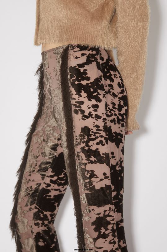 Acne Studios vaatteet suklaanruskea 0VF2B324 lehmänkuvioiset housut kiitotien esitys