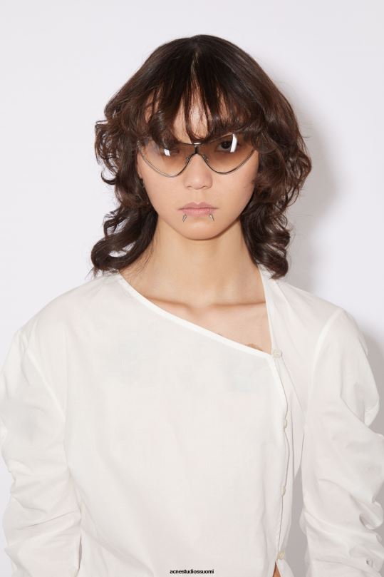 Acne Studios vaatteet valkoinen 0VF2B187 epäsymmetrinen pusero kiitotien show
