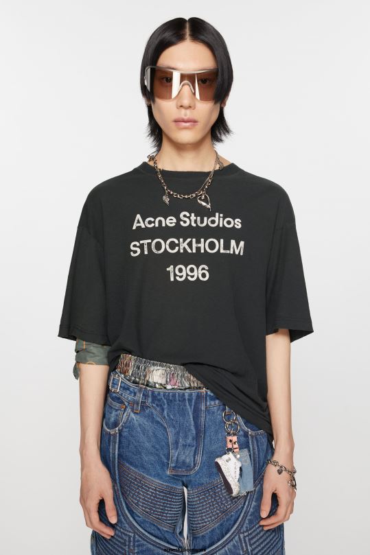 Acne Studios vaatteet haalistunut musta 0VF2B1014 logollinen t-paita - rento istuvuus
