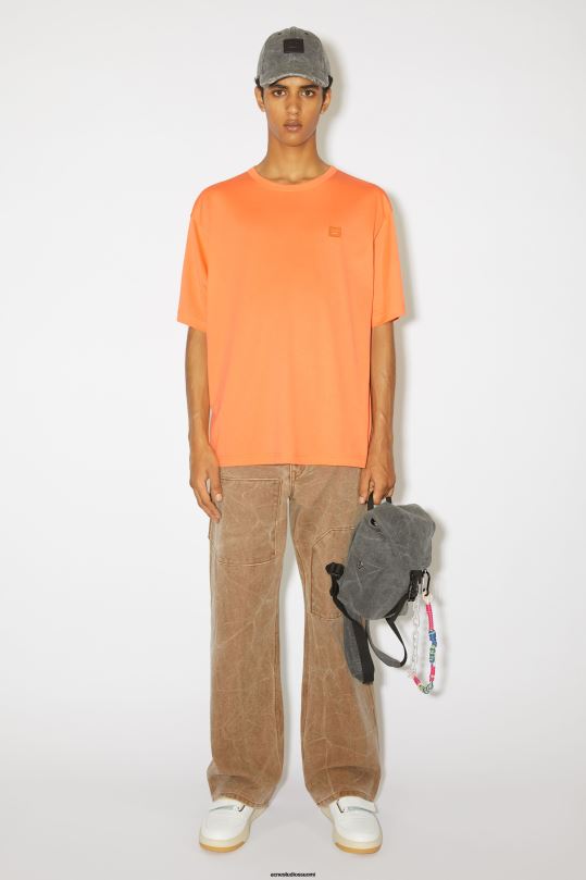 Acne Studios vaatteet mandariini appelsiini 0VF2B1130 pyöreä kaula-aukkoinen t-paita - rento istuvuus unisex