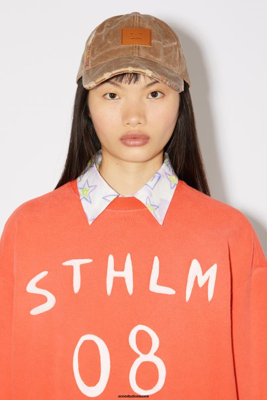 Acne Studios vaatteet chili appelsiini 0VF2B153 Patch print -pusero - rento istuvuus unisex